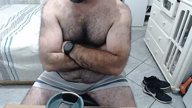 MysterBearMG live sex cam