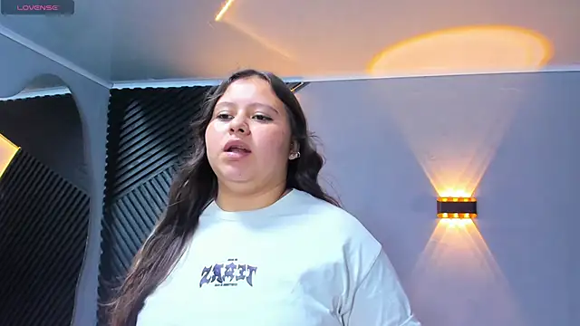 laia_and_aloby (Ask my age) - naked and masturbating