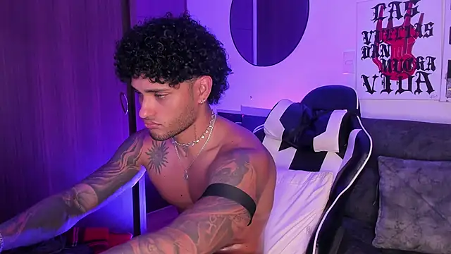 Alessandro_Vanni's live cam