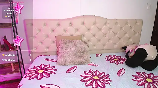 thalia_mills19 webcam