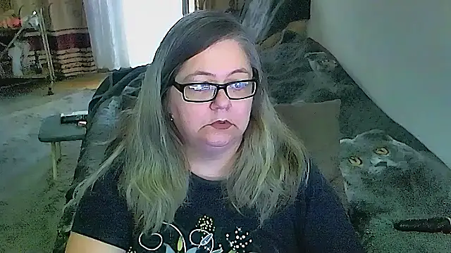 sex2 (F mature) - naked, squirt