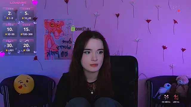 liana_kisses (F teen) - topless in panties 10min♥