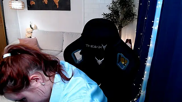 Hennessy_bunny webcam