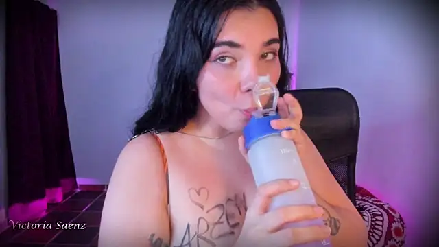 victoriaasaenz_ webcam