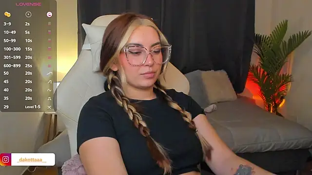 dakottaa_ live sex cam