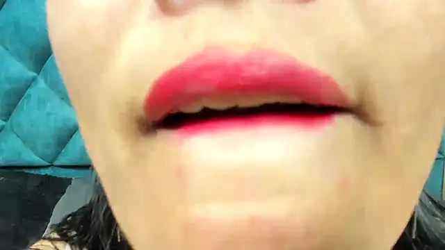 PENELOPELEWISs webcam