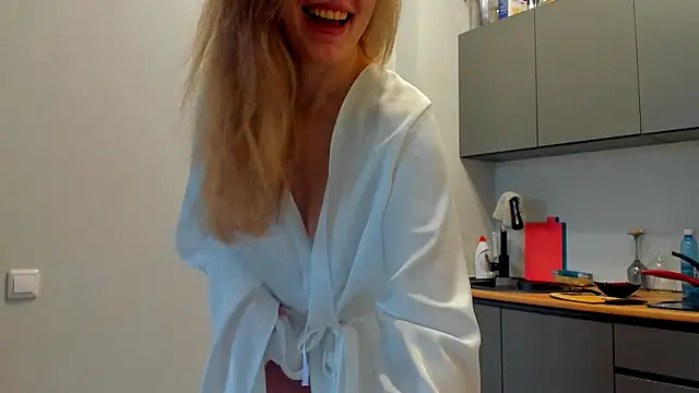 foxy_blond webcam