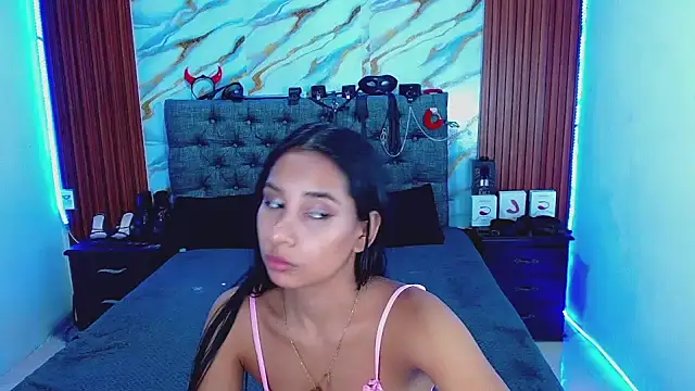 Meryandcris live sex cam