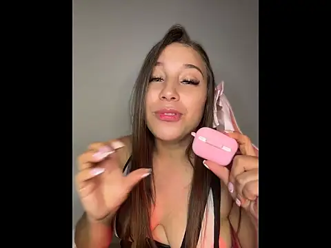 ScarletVelvetX webcam