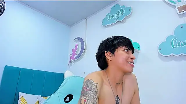 ivyheat3 (F young) - rub cameltoe close