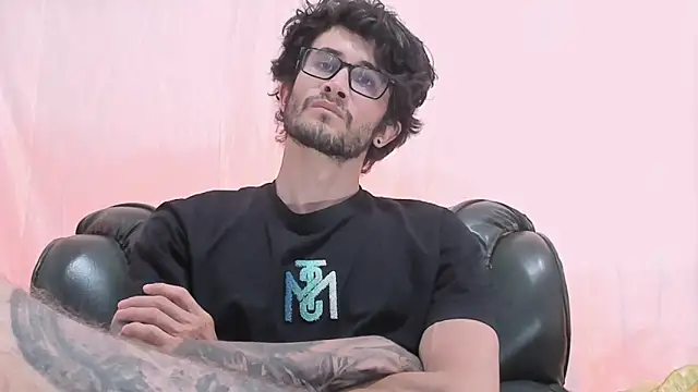 Loggan_donnelly webcam