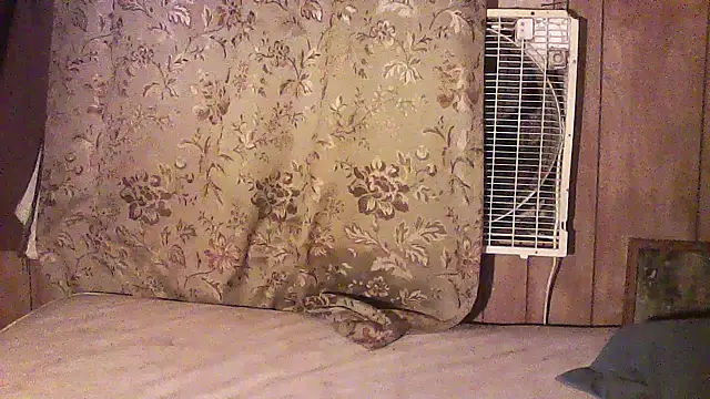 luke_thighwalker2469 webcam