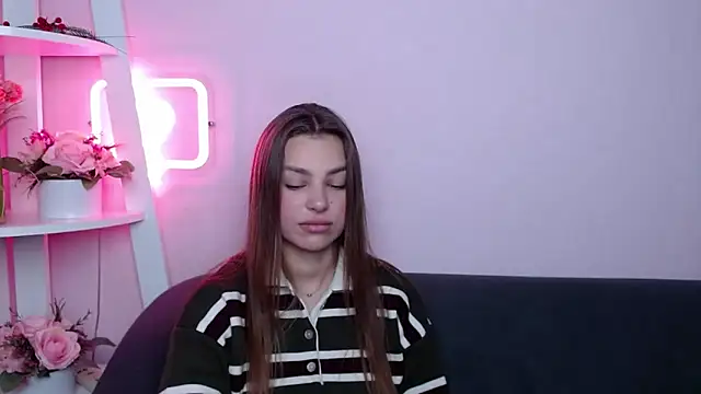 MilanaAngelAs webcam