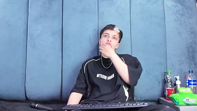 Megan_Thompson_ webcam