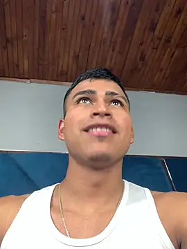 Emiliano_Reyes webcam