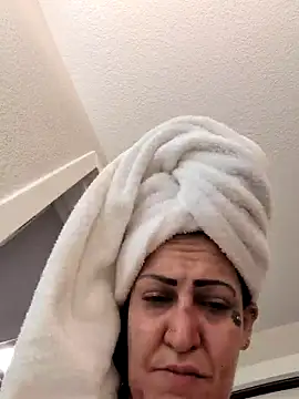 hellyeayea6969 webcam