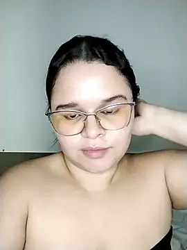 samanthastonee (F young) - Naked masturbation 🤤🤤