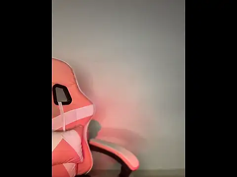 ScarletVelvetX webcam