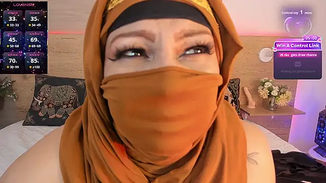 _azahaaraa_ (F milf) - Kiss from my Queen ❤️‍🔥😈