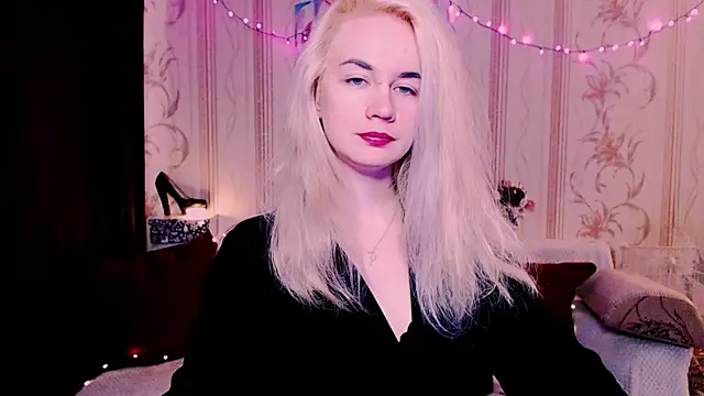 xxxcharismaaa (T young) - Show tits