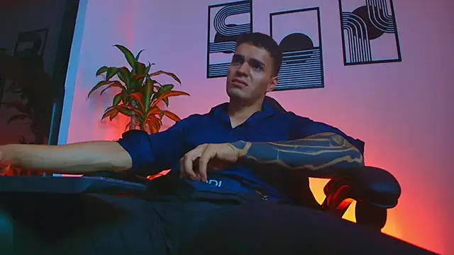 ALPHA_DOMINUS_ webcam