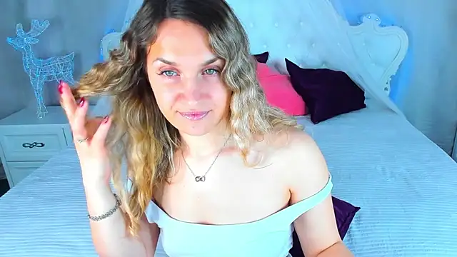 Milka_Blond webcam