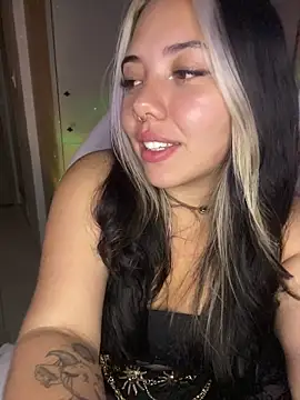 Paulette_Blanche webcam