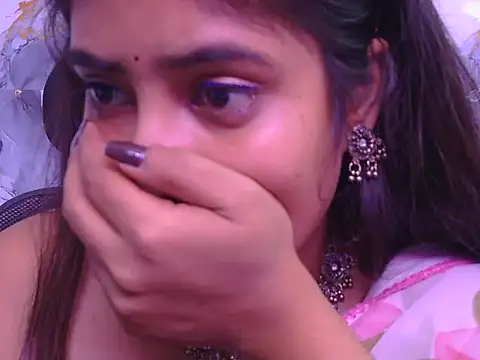 Aayesha-queen webcam