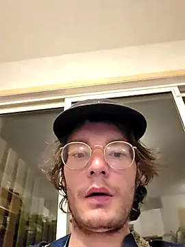 KinkyKittyBoy webcam