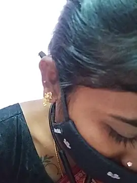 Tamil_Hot_RoyalQueen webcam