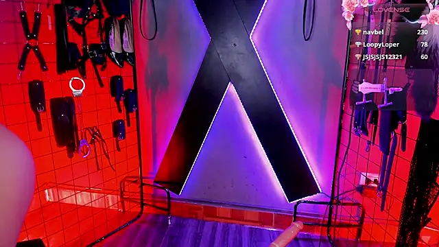 Cinthia_Iris_BDSM webcam