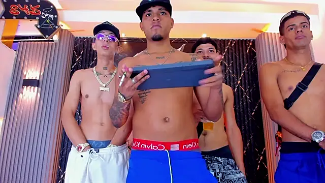 the_knights_of_the_night_ webcam