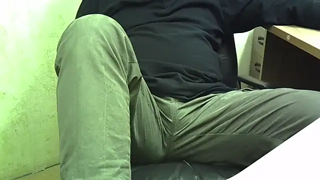 nikdov3 live sex cam