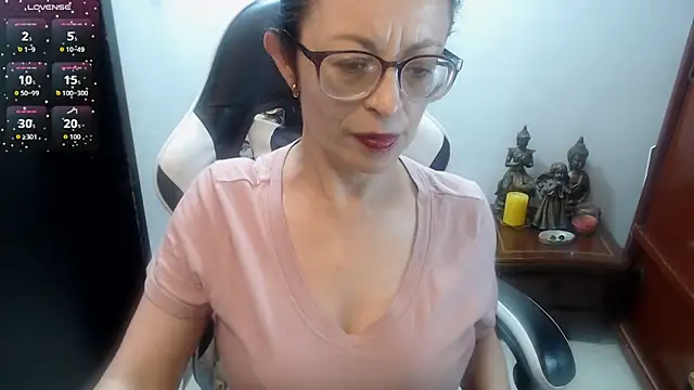 anasstaciaevans (F milf) - 💦💦SQUIRT 💦💦