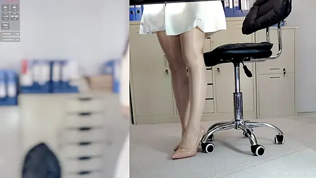 Lynnalltop-165-KeKe webcam