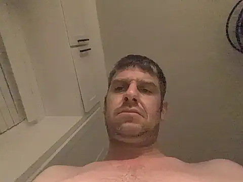 SitOnMyFace8426 webcam