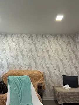 Webcam Model (CandyShoopp)  is live.Free join now!