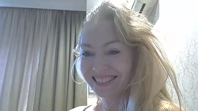 ZarinaSwift webcam
