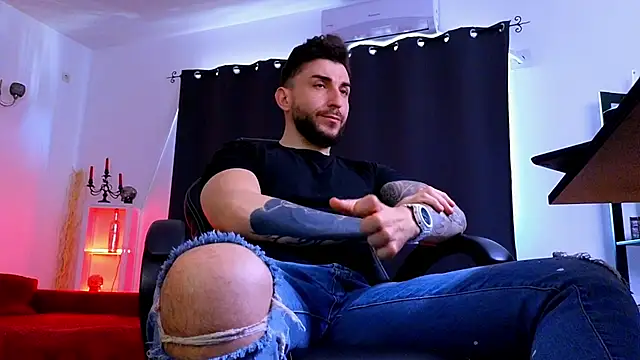 MightyAaron66 webcam