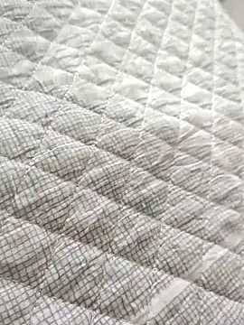 wanggang880903 webcam