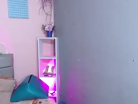 calma_ramseyrs707 - Calma_ramseyrs707's free webcam - UK Sex Cams