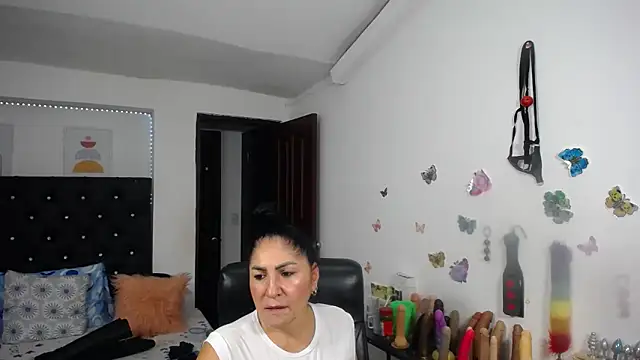 mature_bigboobs10 webcam