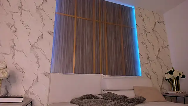 IsabellaAllen webcam