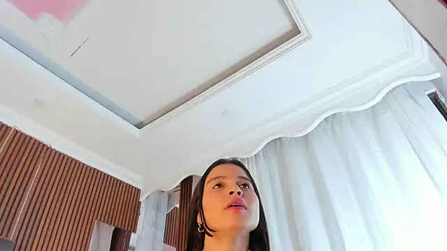 VictoriaKyros webcam