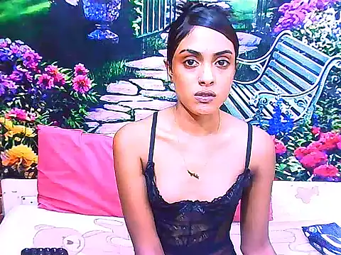 IndianPretty14u2Luv webcam