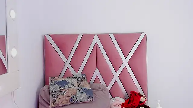 aniemorningstar webcam