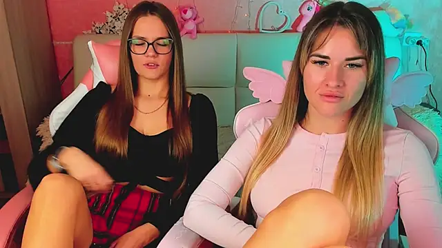 hotty_girls_here webcam