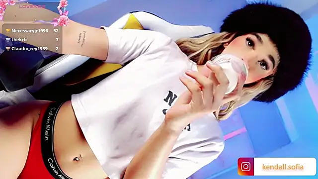 Sophiaa_doll_ webcam