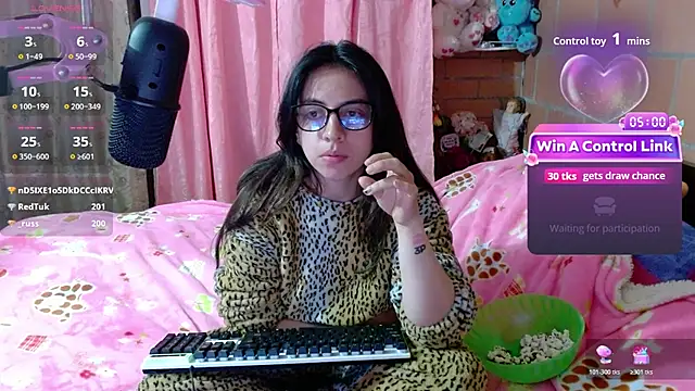 maggie_fox3 - Maggie_Fox3's free webcam - UK Sex Cams