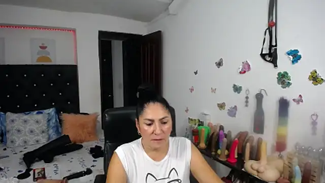 mature_bigboobs10 webcam